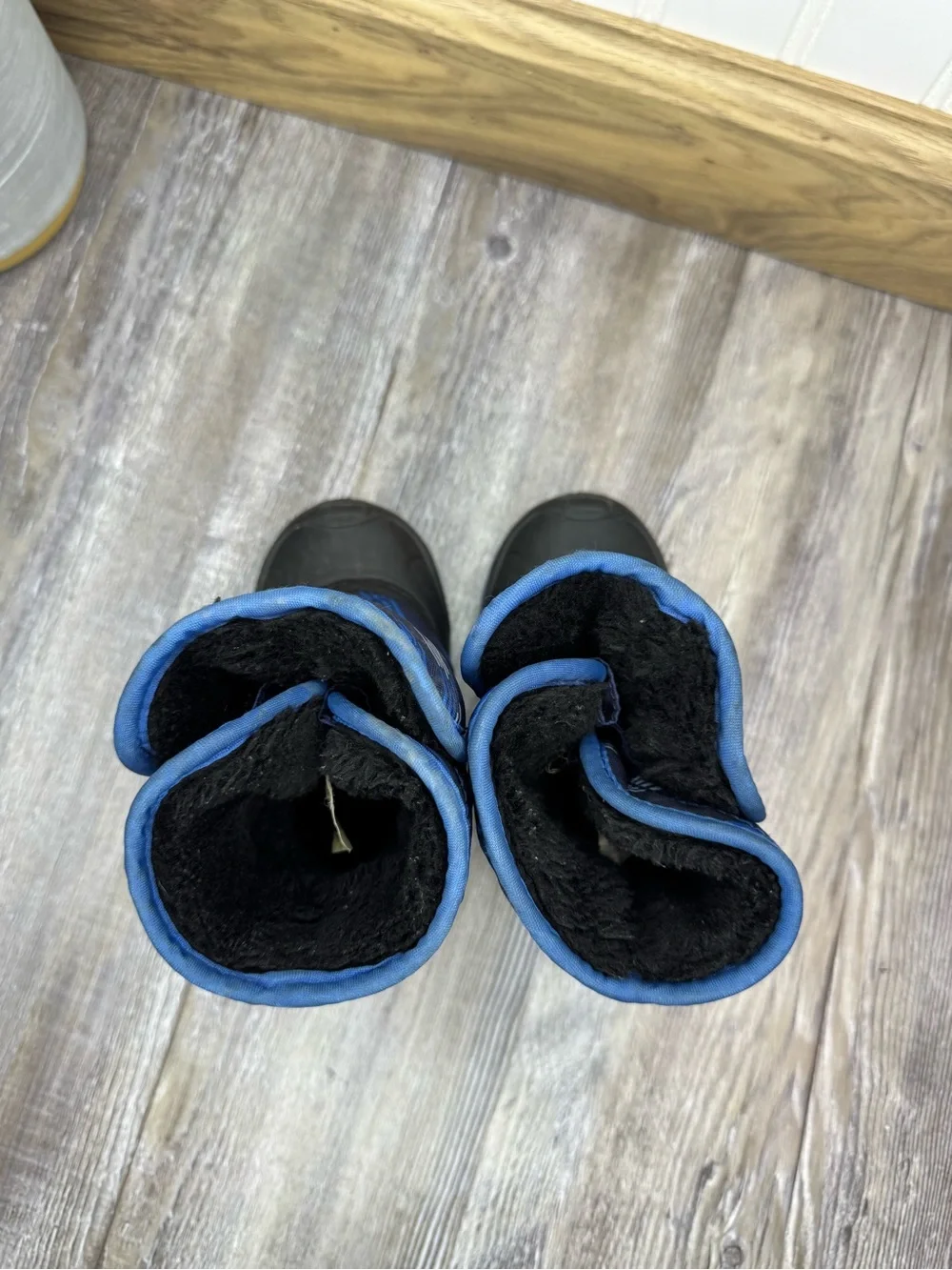 Kamik Snowybug 6 Blue and Black Winter Snow Boots Fleece w Velcro Boys Toddler 5